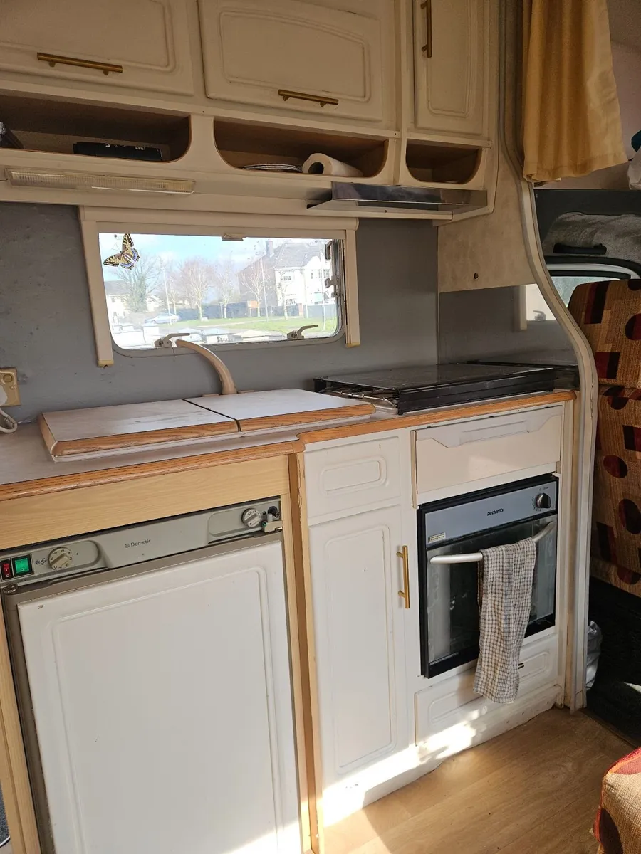 camper van - Image 2