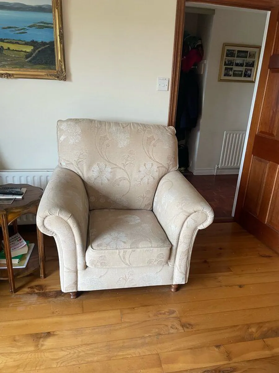 Suite of Furniture 3 + 1 + 1 - Image 2