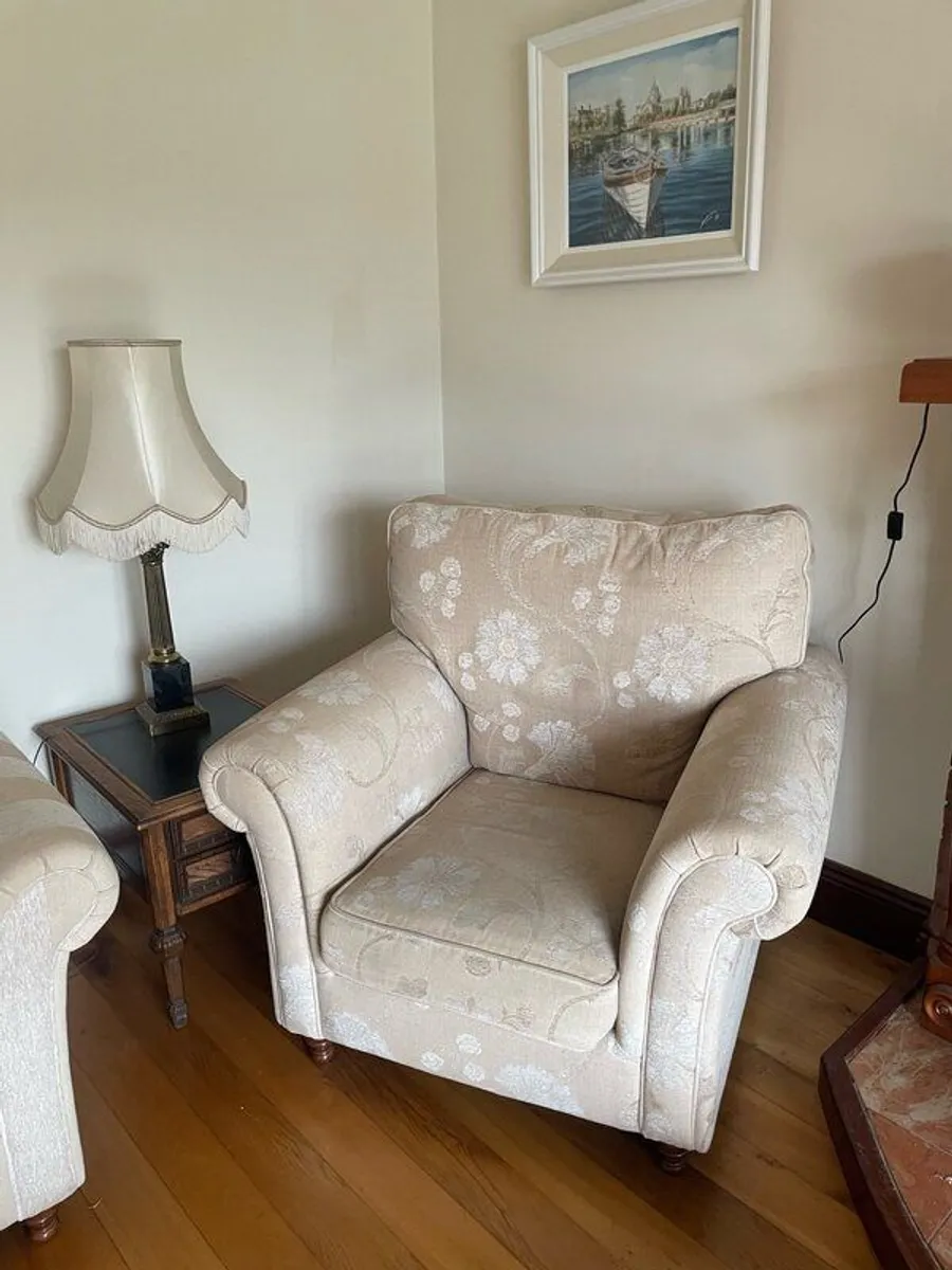 Suite of Furniture 3 + 1 + 1 - Image 3