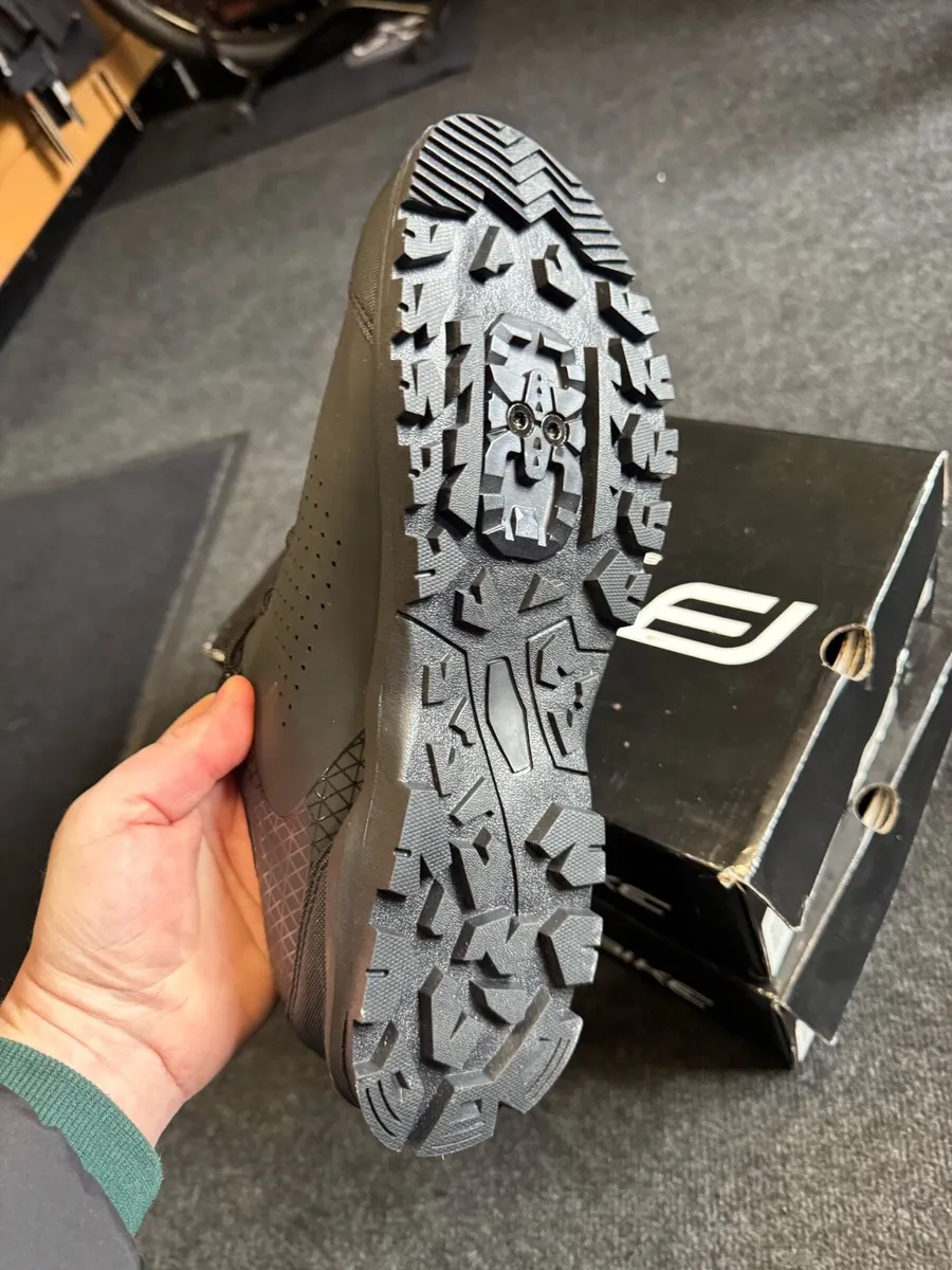 Half price mountain bike shoes - Image 3