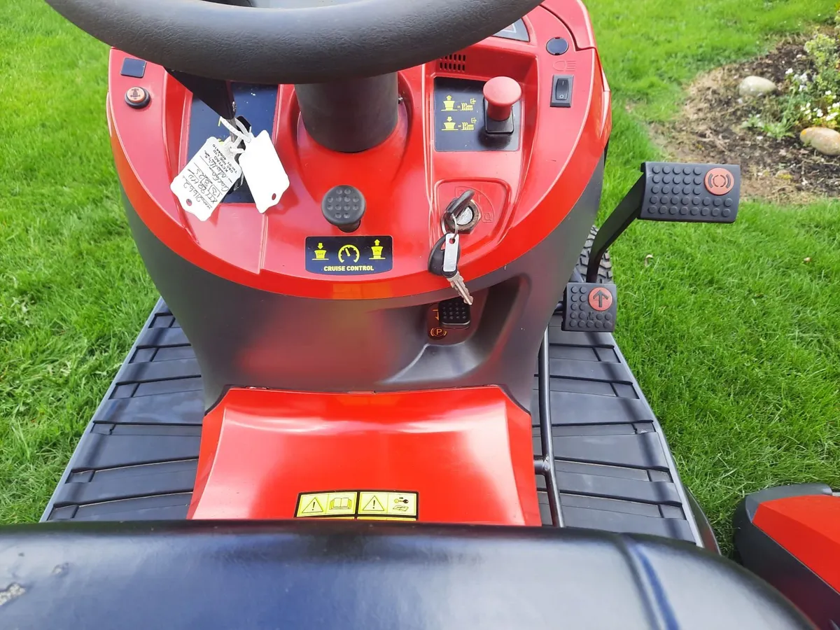 Castlegarden Ride On Lawnmower - Image 2