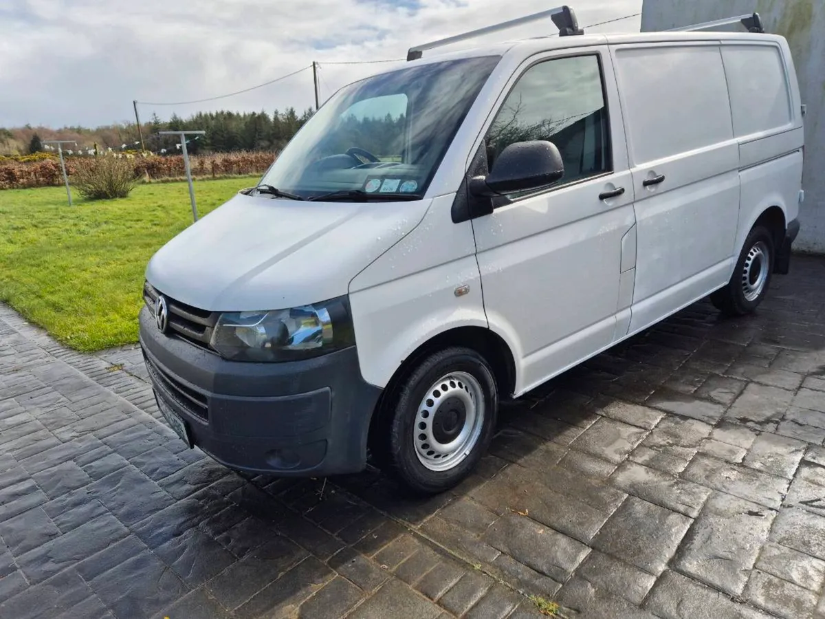VW Transporter  T5 - Image 3