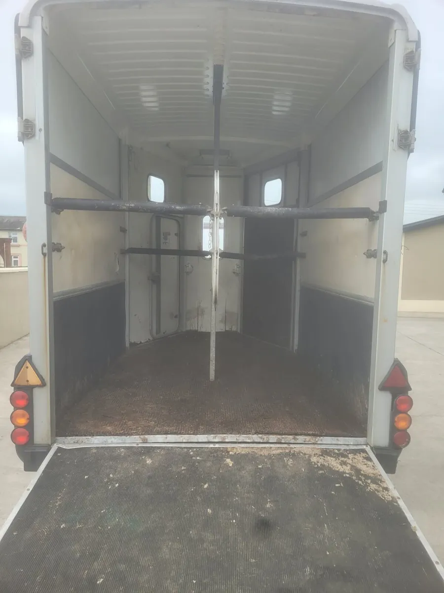 Ifor Williams 511 horse box with keys and paperwor - Image 3