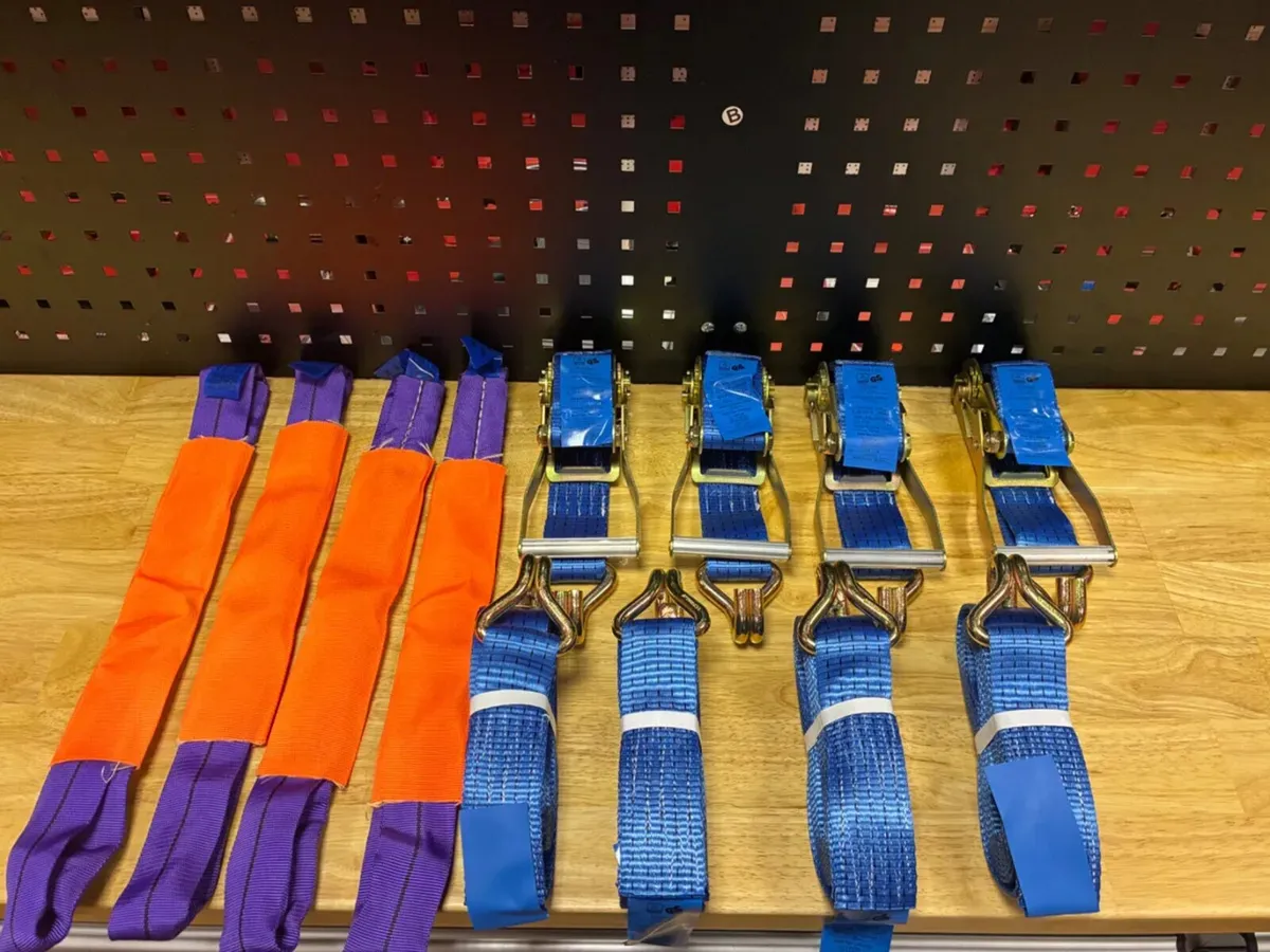 4pc Heavy Duty Ratchet Straps + Slings 2.5T/1T - Image 1