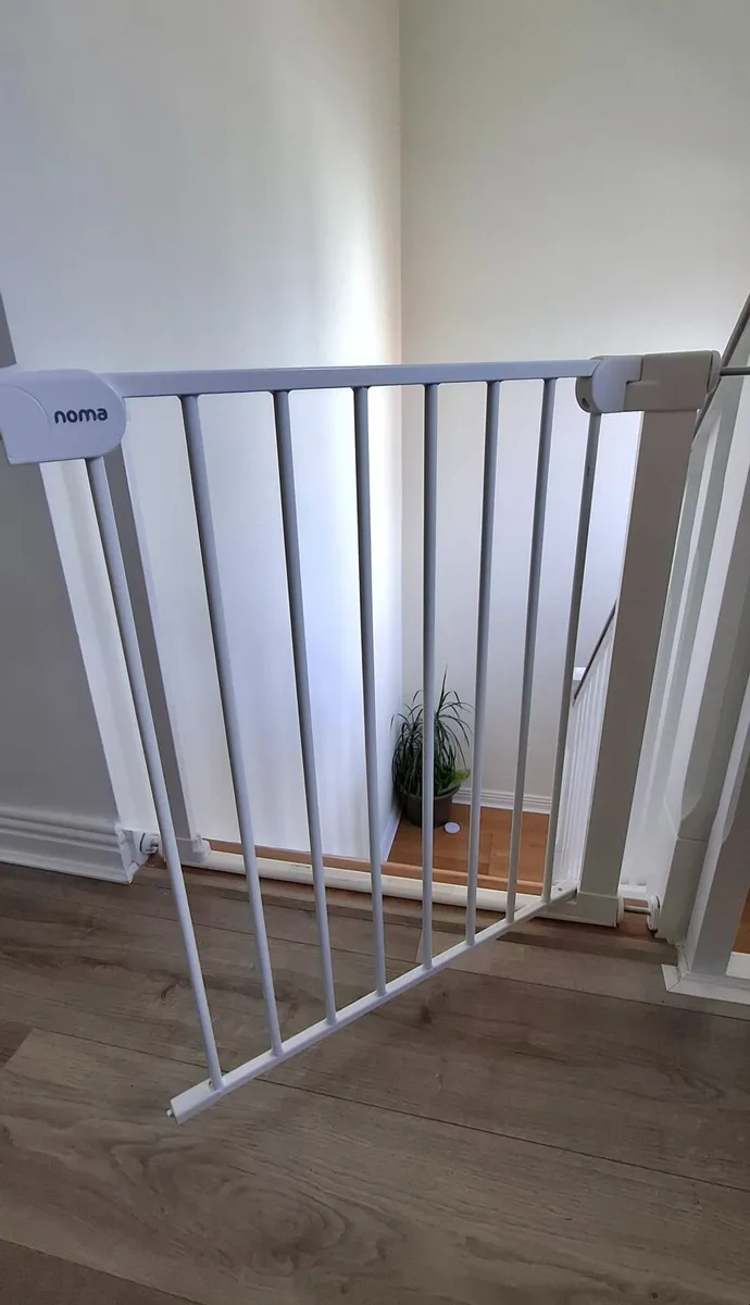 Easy fit flat bar gate - NOMA, brand new - Image 2