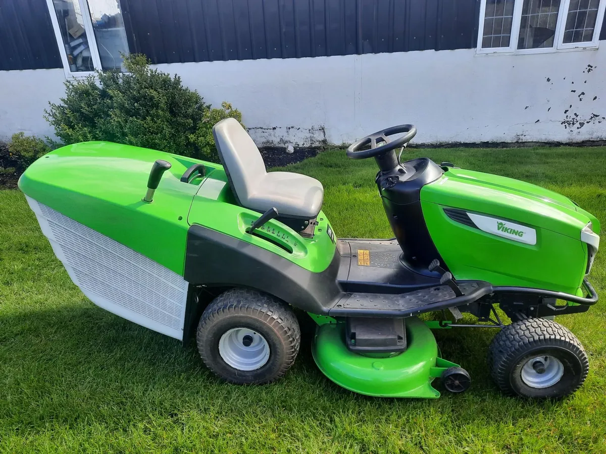 Viking/Stihl Ride On Lawnmower - Image 1