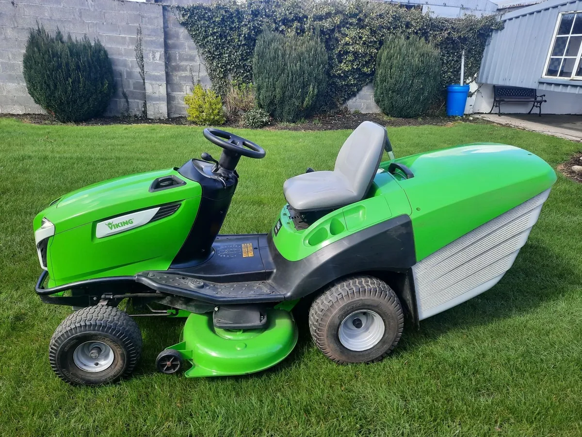 Viking/Stihl Ride On Lawnmower - Image 3