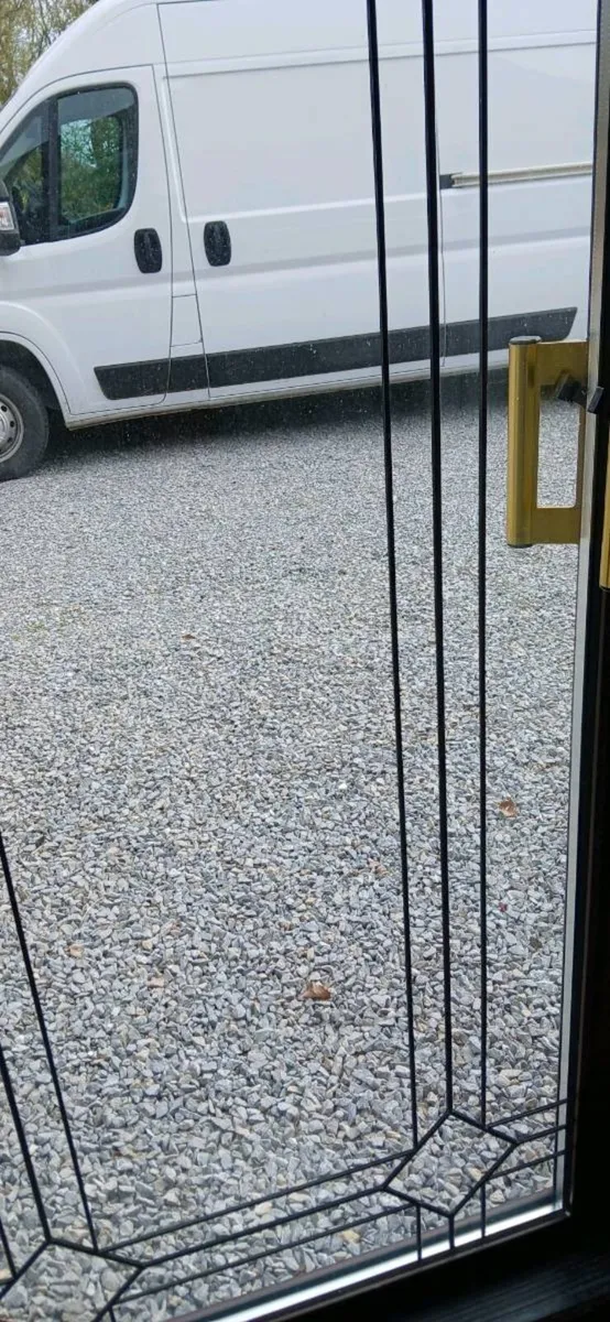 Sliding door pvc with leaded glass - Image 4