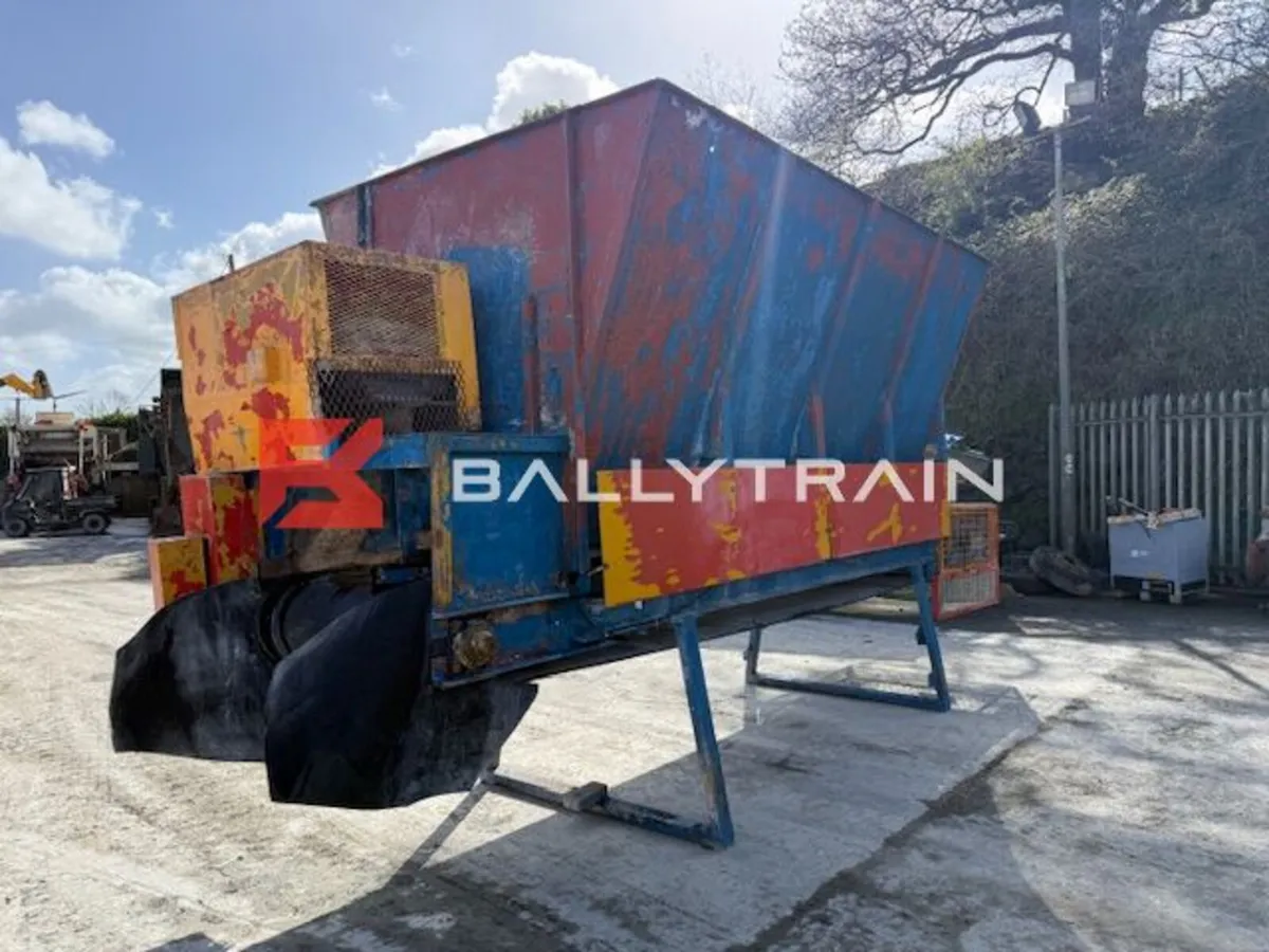 Aggregate Feed Hopper - Image 2