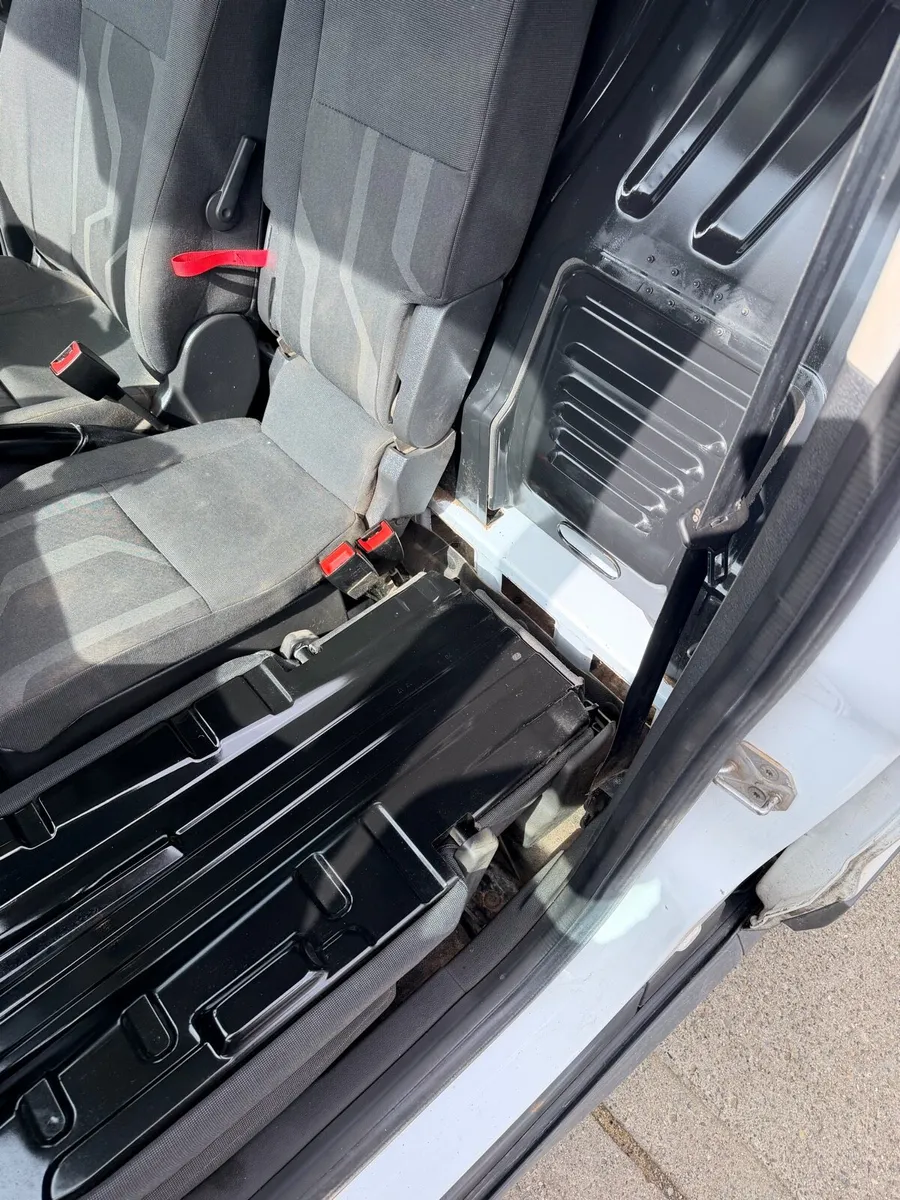 Ford transit connect ( new CVRT today ) - Image 3
