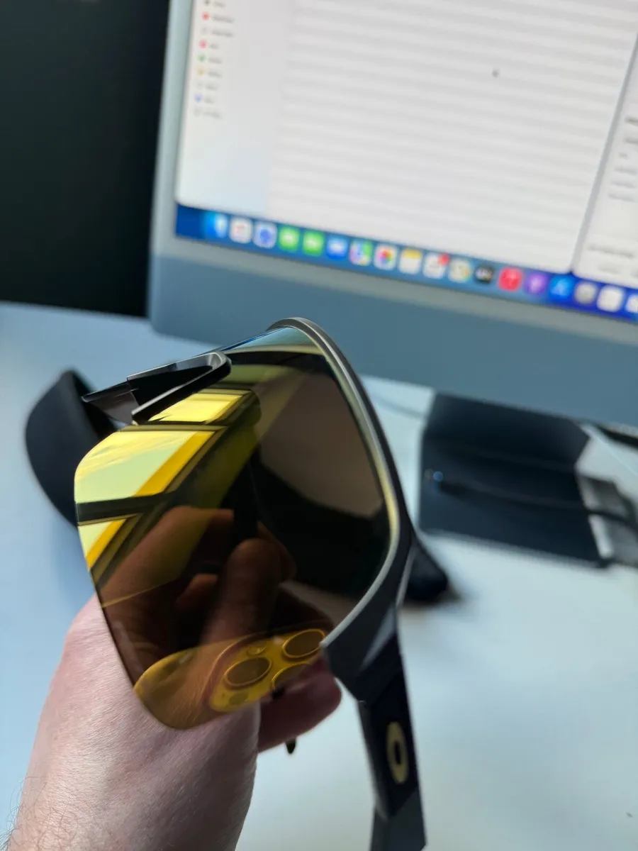 Oakley Sutro Lite - Image 3