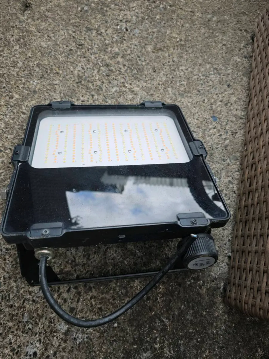 Led flood light commercial - Image 1