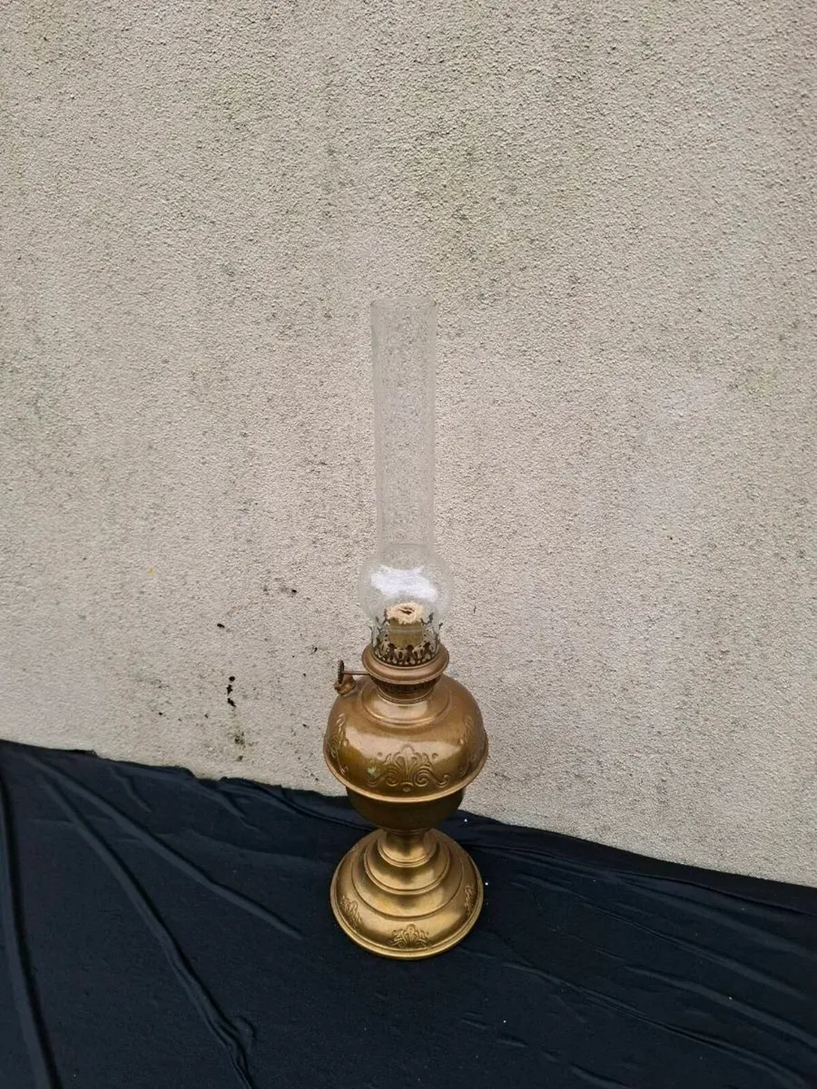 Brass working old lamp - Image 1