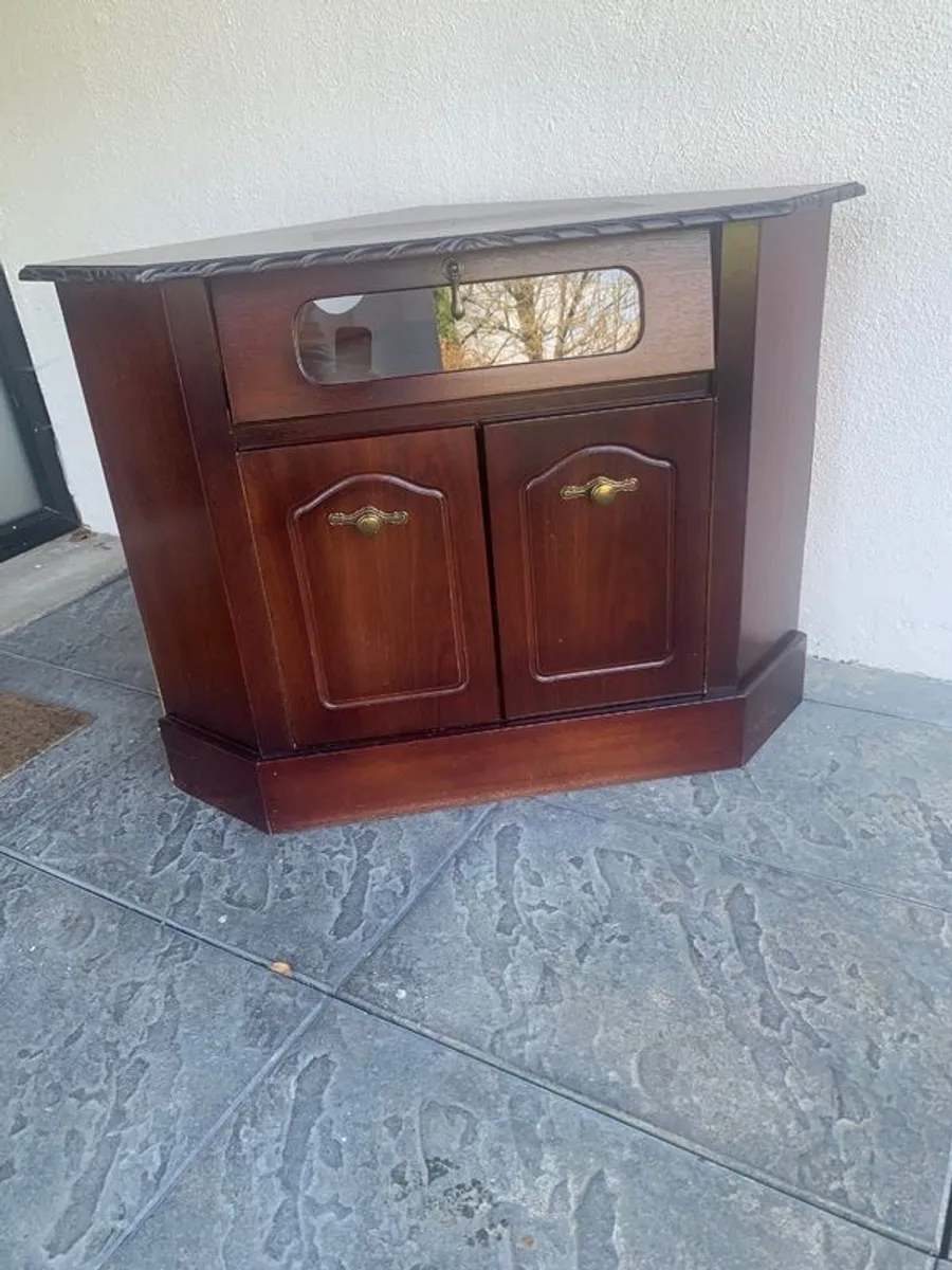 TV Cabinet