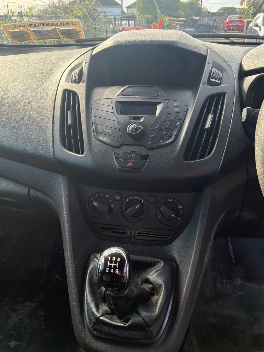 Ford Transit connect - Image 4