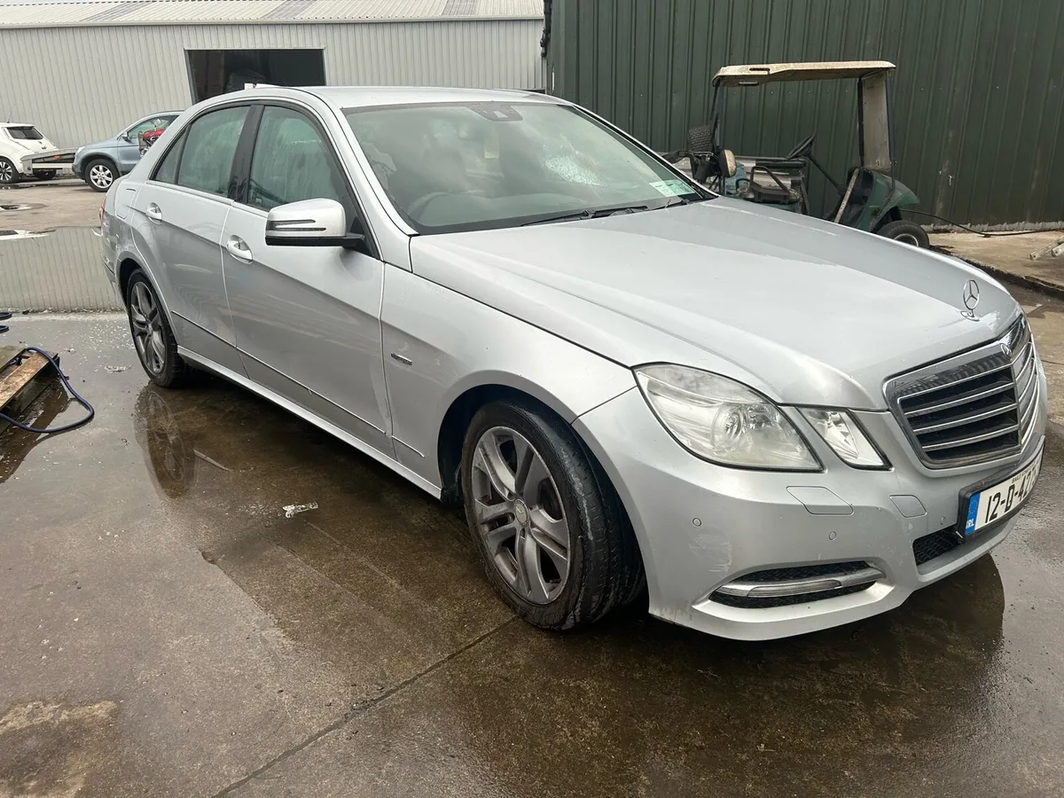 Mercedes e250cdi avangarde 2012 - Image 2