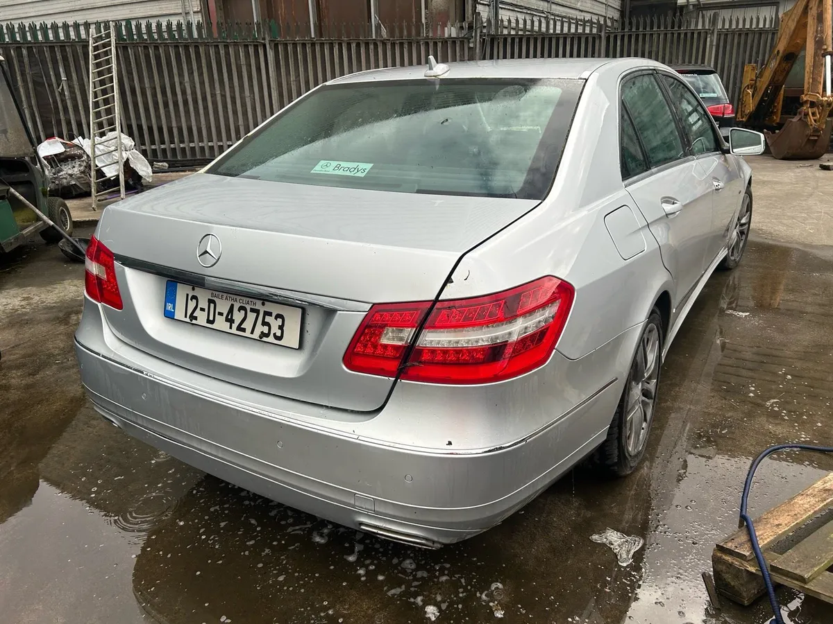 Mercedes e250cdi avangarde 2012 - Image 4