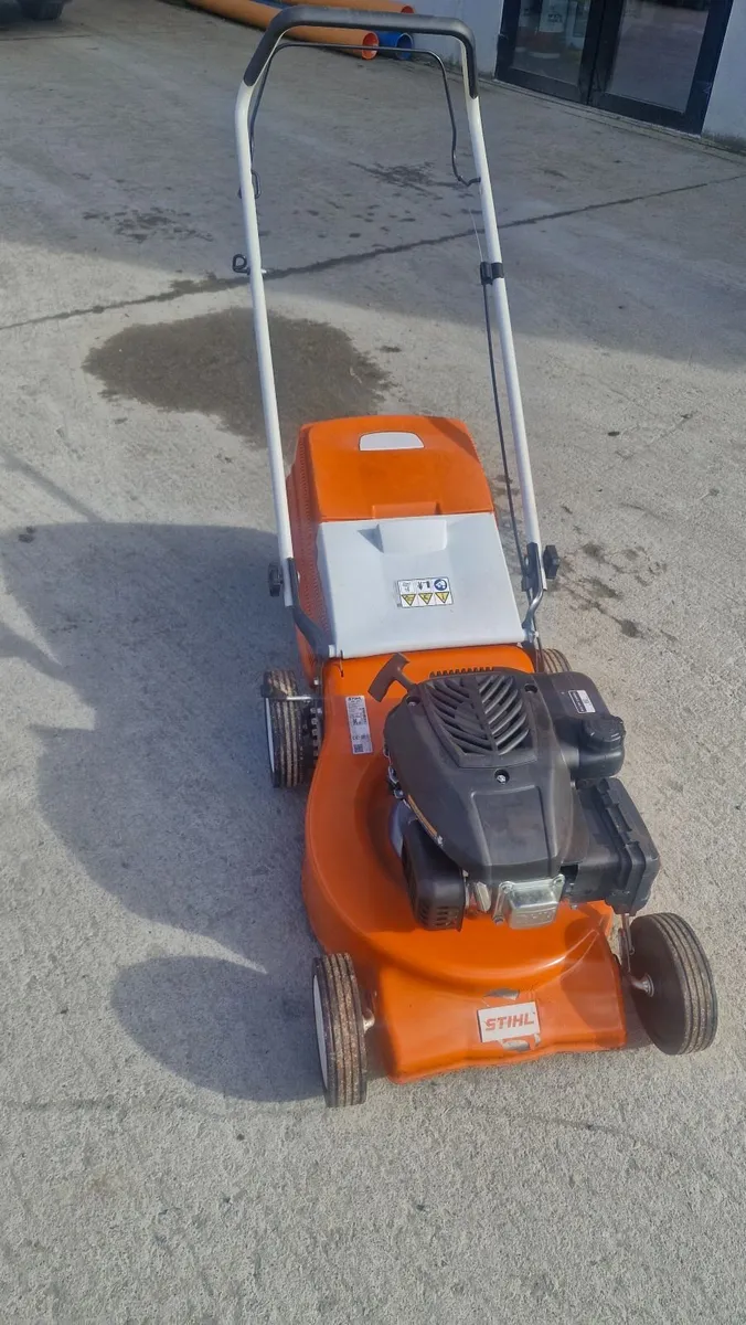 Stihl RM248 lawnmower - Image 2