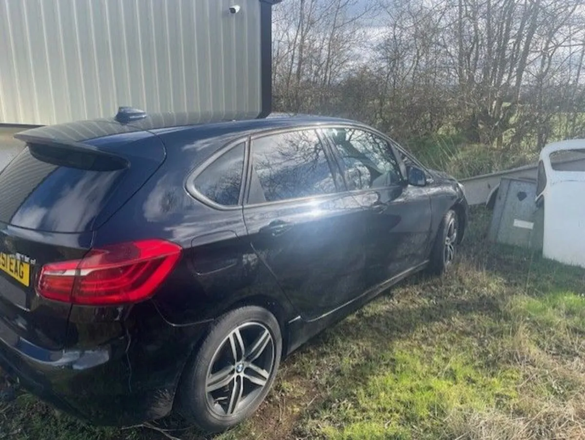 2017 BMW 218d - Image 2
