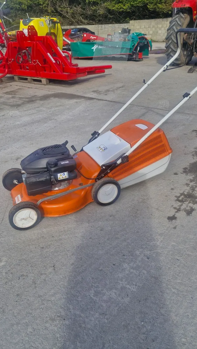 Stihl RM248 lawnmower - Image 4