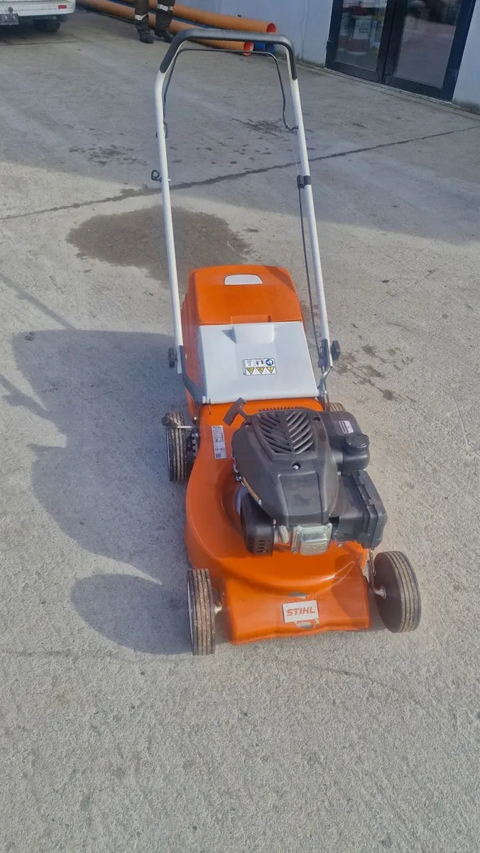 Stihl RM248 lawnmower - Image 3