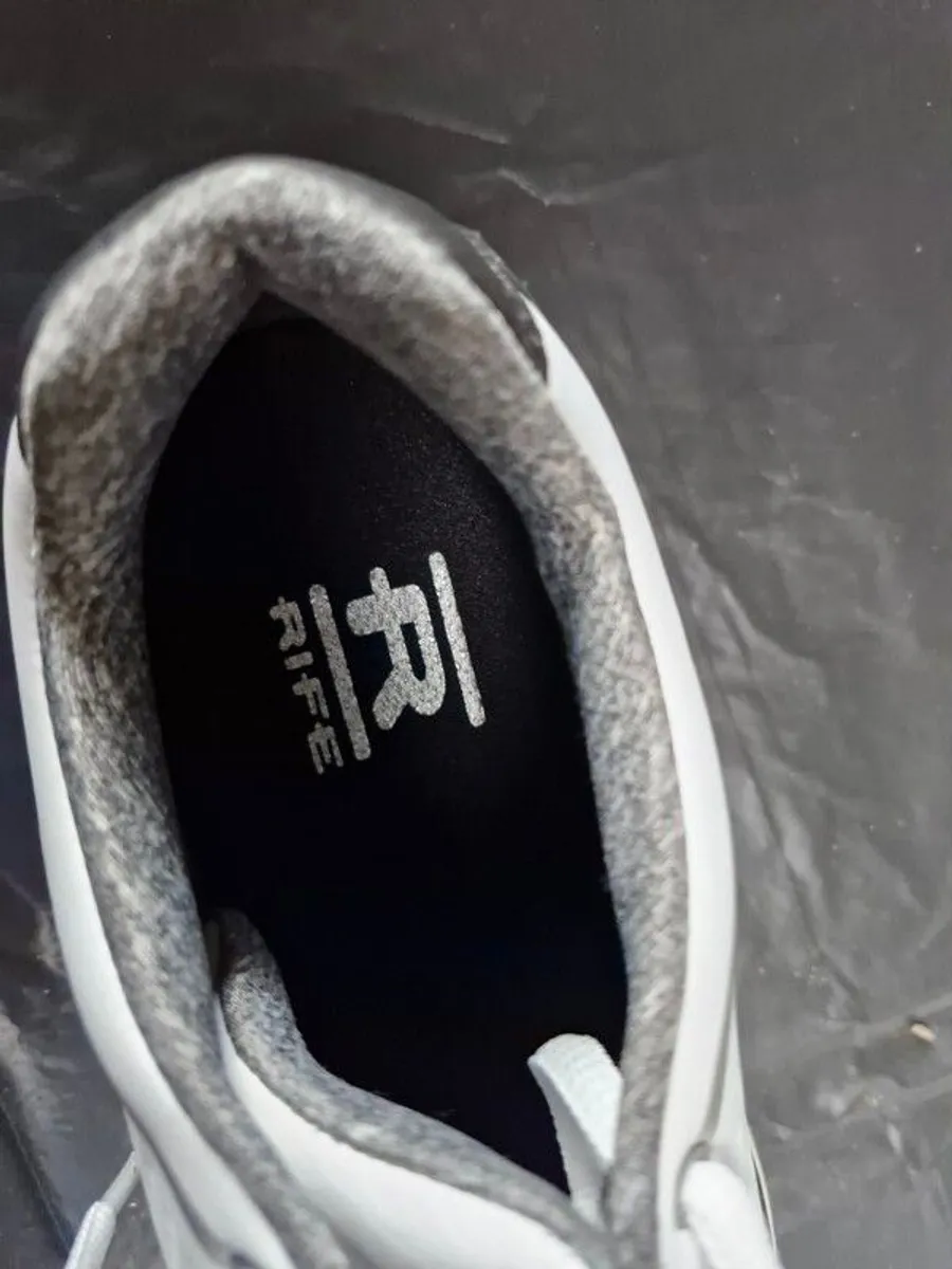 new golf shoes - Image 3