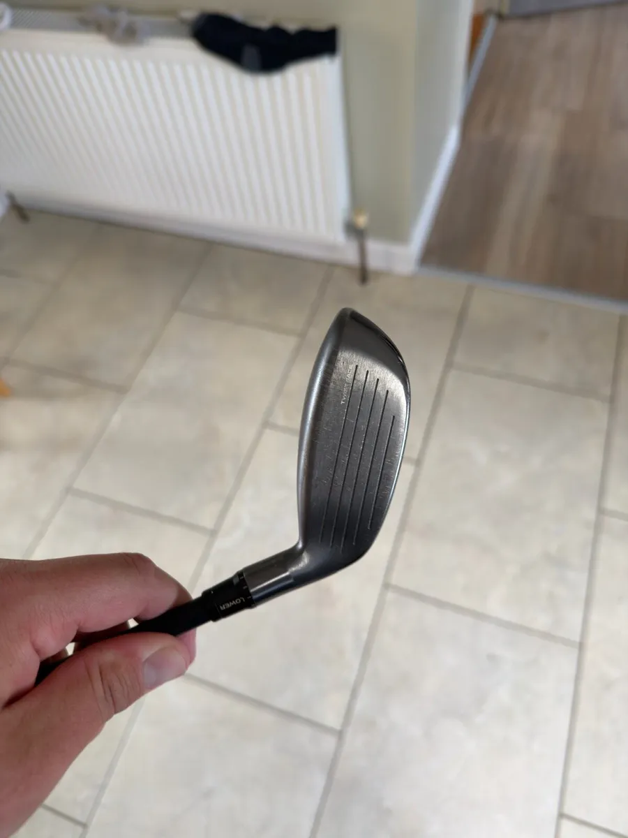 LEFT HANDED TAYLORMADE QI35 3 HYBRID - Image 2