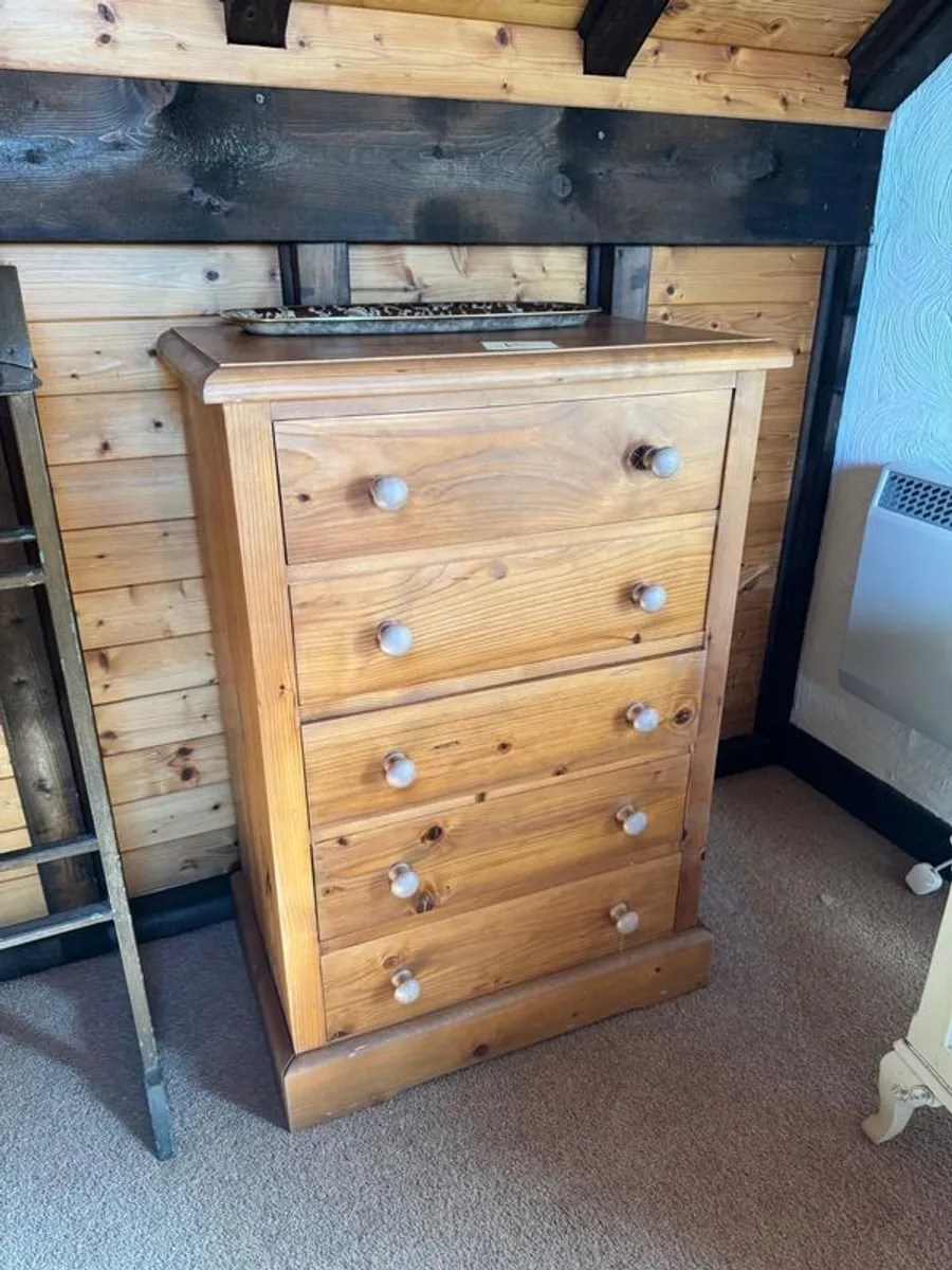 Chests & lockers - Image 3