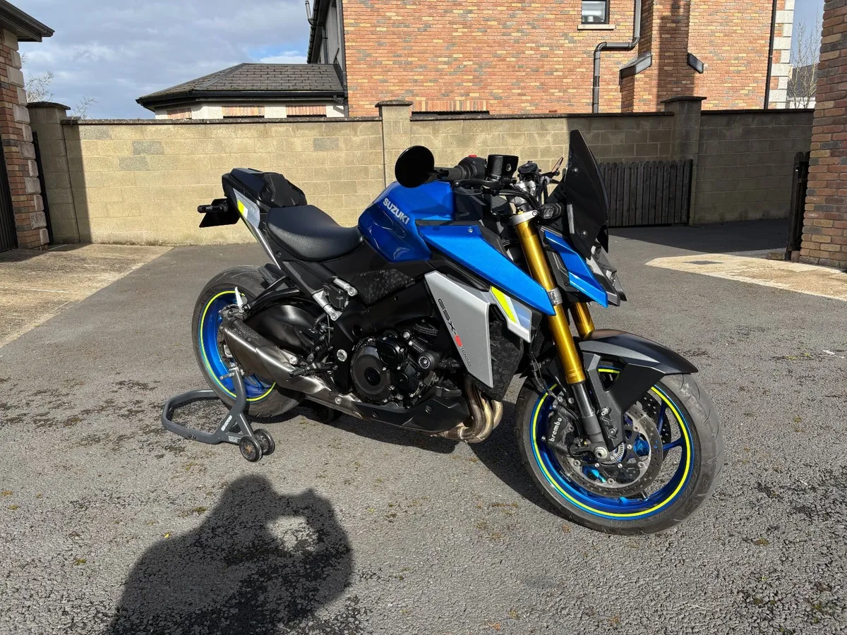 Suzuki GSX-S1000 - Image 1