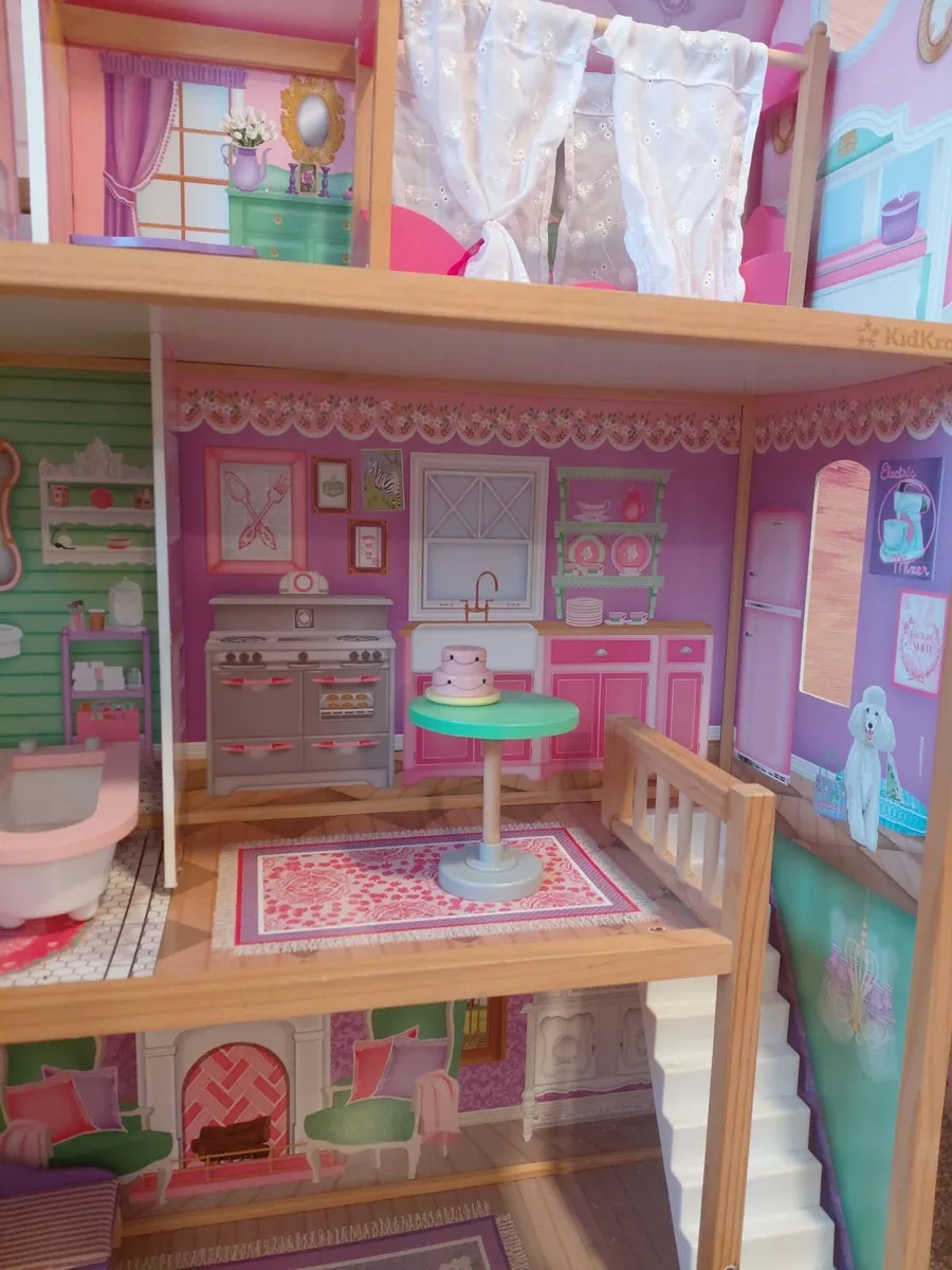 Kidscraft Dolls house - Image 2
