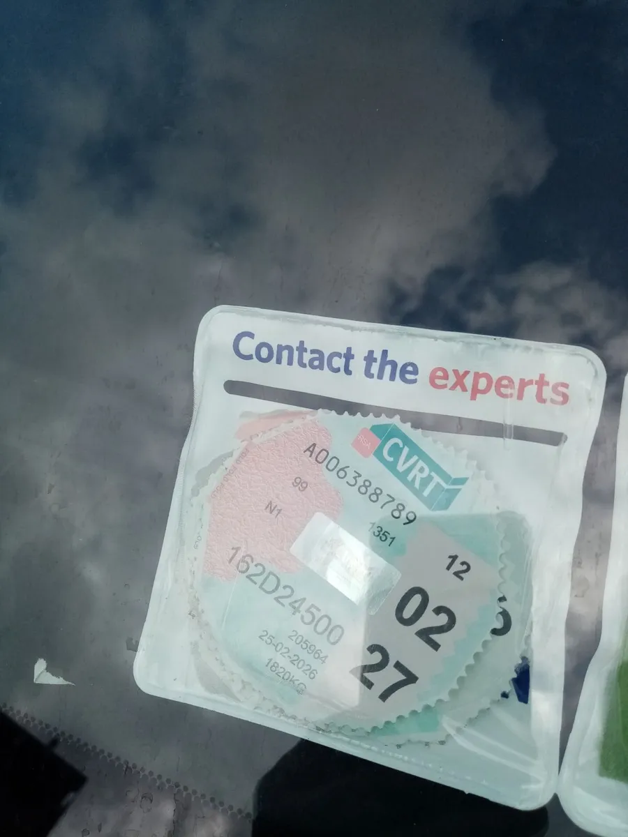 Toyota Auris 2016 - Image 2