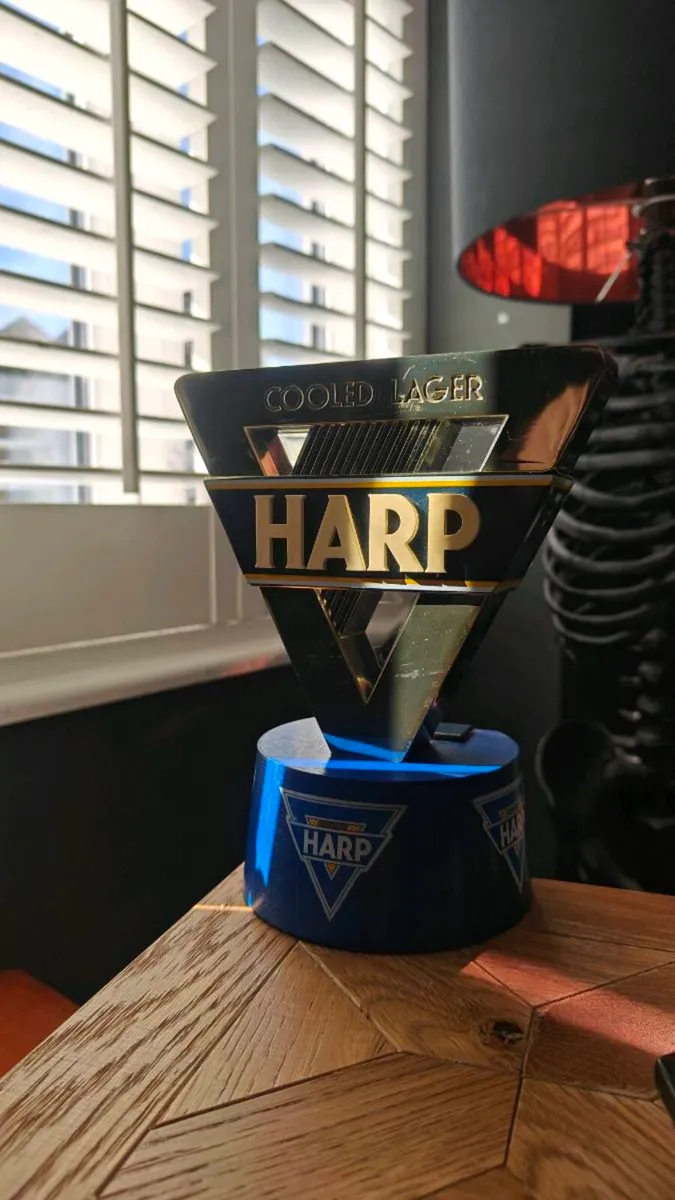 Vintage Harp beer font light - Image 1