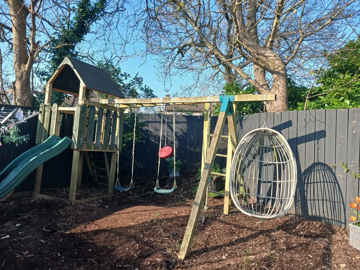 Childrens Play Equipment - Image 3