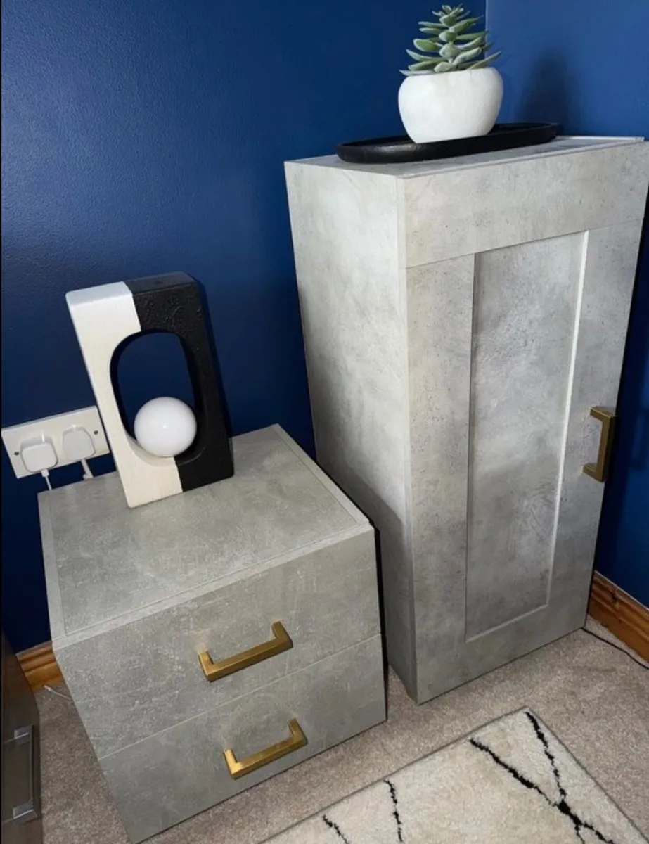 Bedroom Furniture Set - Image 3