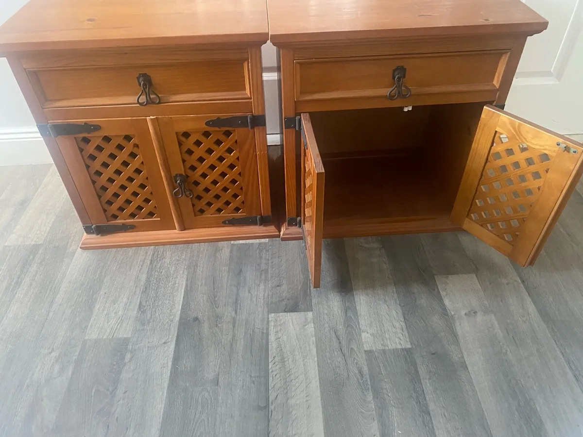 Two bedside lockers - Image 1