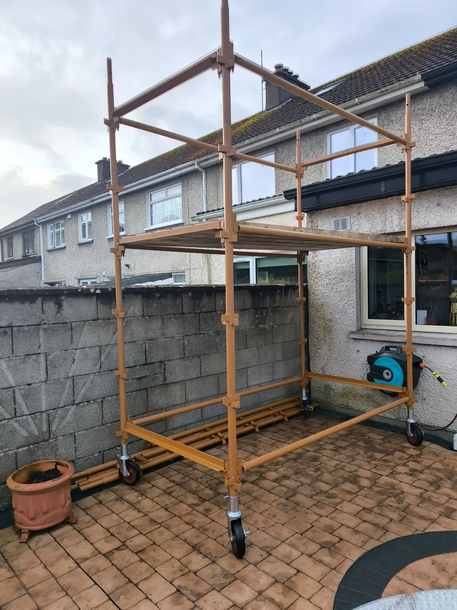 Kwik stage scaffolding - Image 2