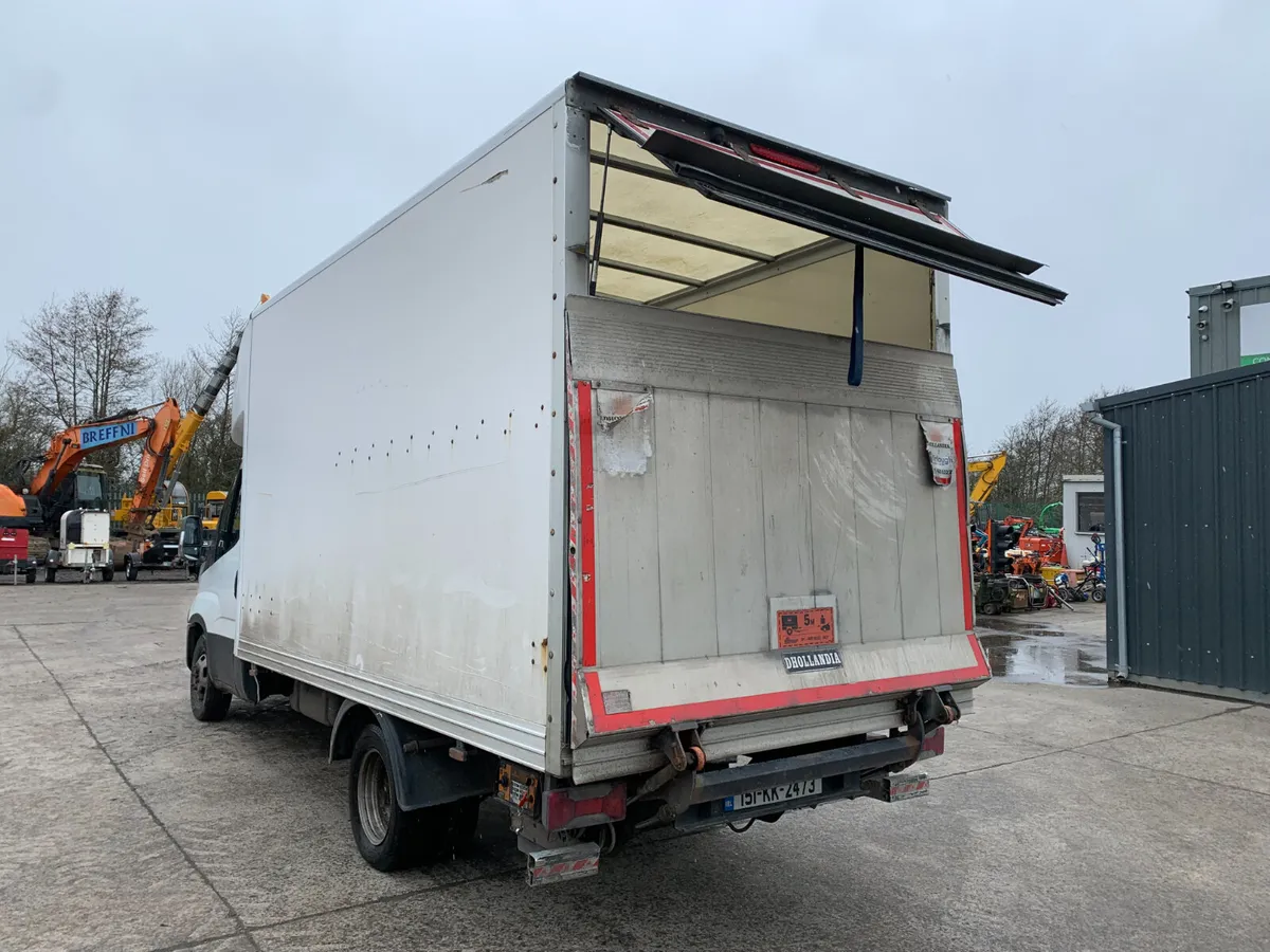 UNRESERVED 2015 IVECO DAILY 35C13 BOX BODY FOR AUC - Image 3