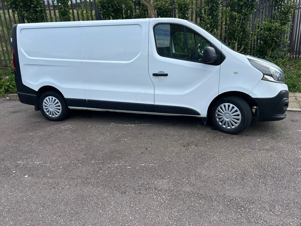 Renault Trafic 2016 - Image 1