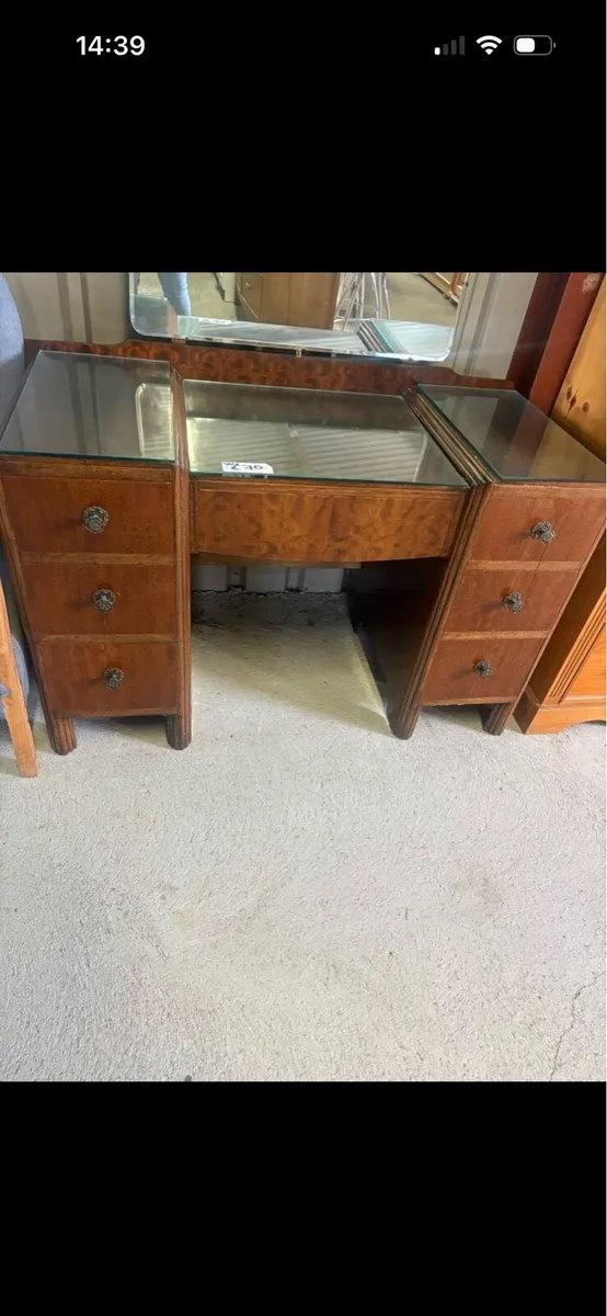 Dressing table - Image 2