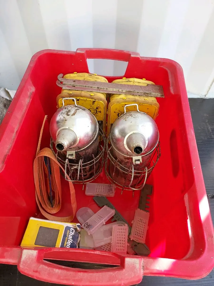 Bee keeping honey extractor - Image 2