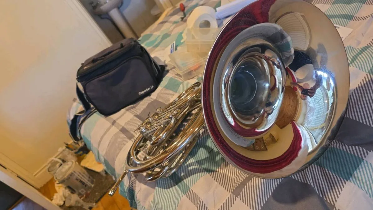 French horn - Image 1