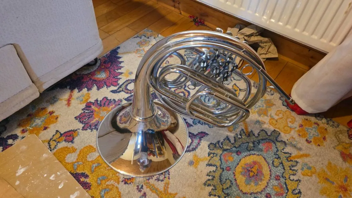 French horn - Image 3
