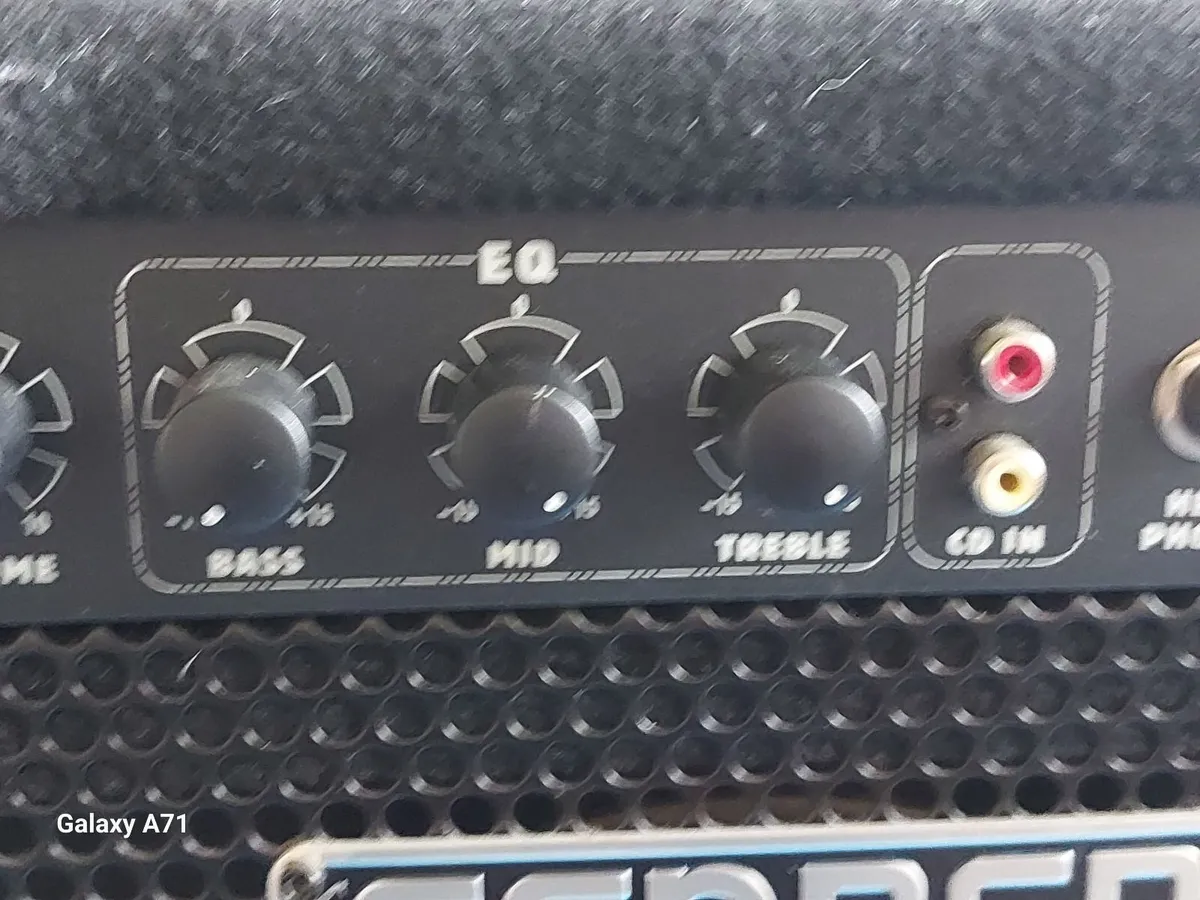 Fender Rumble 15 Bass Amplifier, excellent conditi - Image 3
