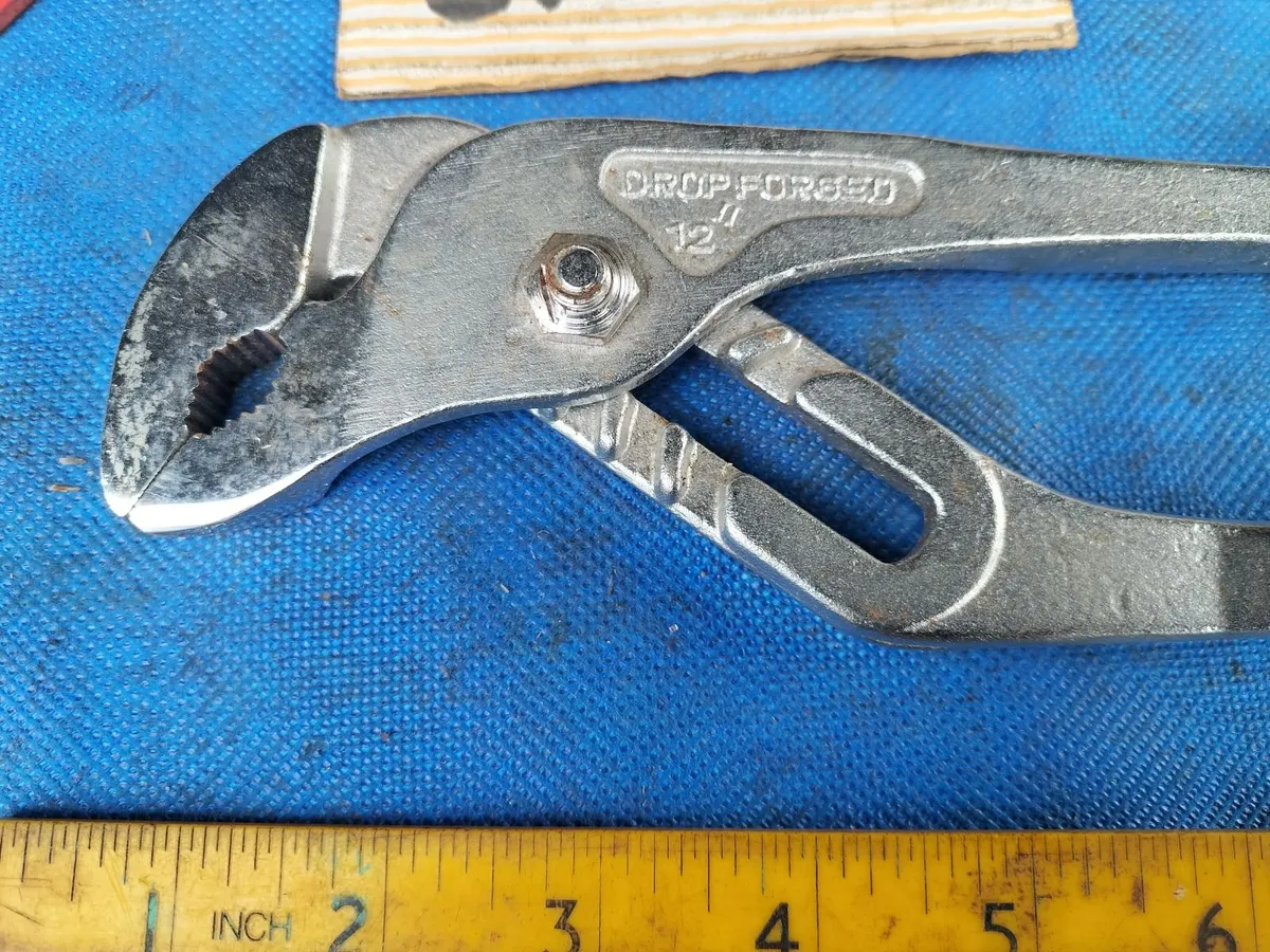 2 pairs of Pliers - Image 3