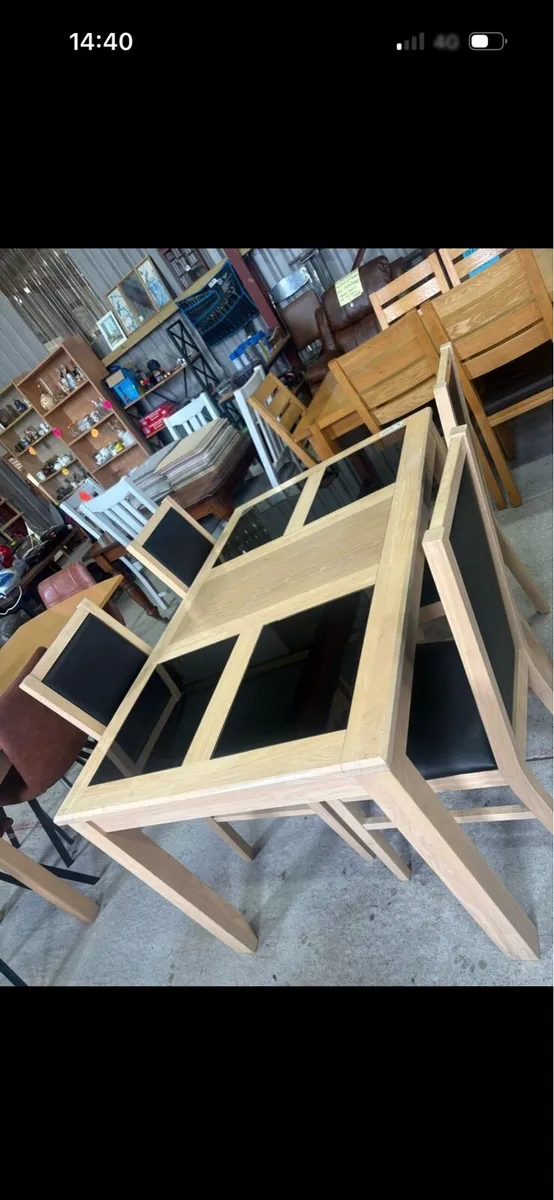 Table & 4 chairs - Image 1
