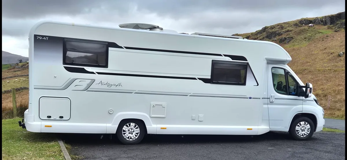 Bailey Autograph 79-4T - Image 2