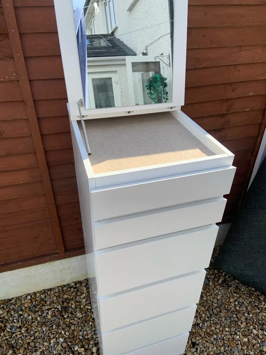 Malm Chest of Drawers - Image 1