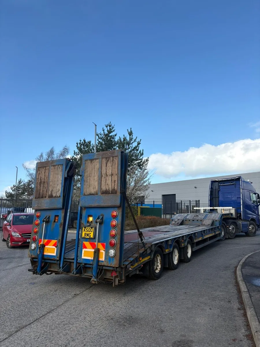 Low loader - Image 2