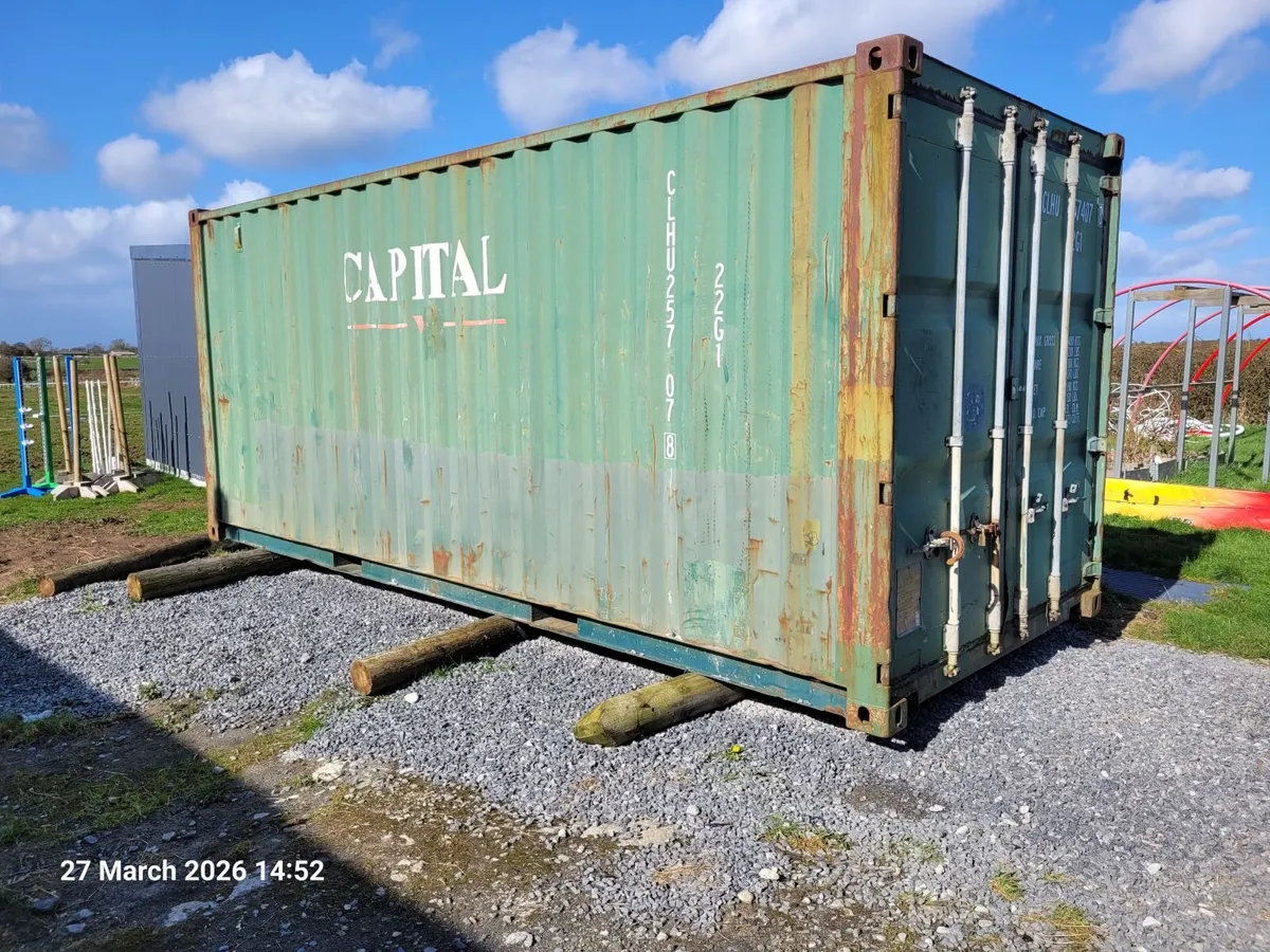 20 ft shipping container - Image 1