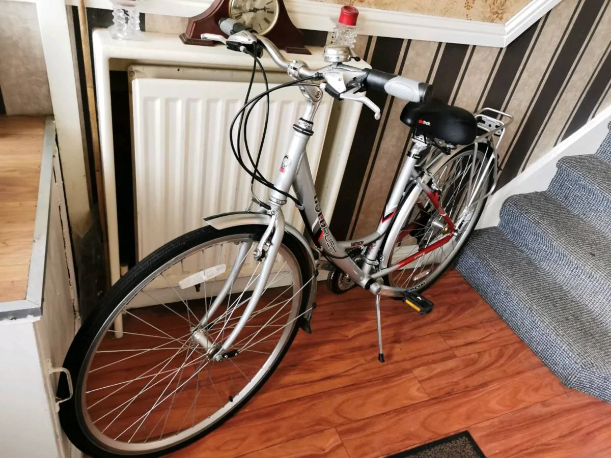 Ladies Bike - Image 3